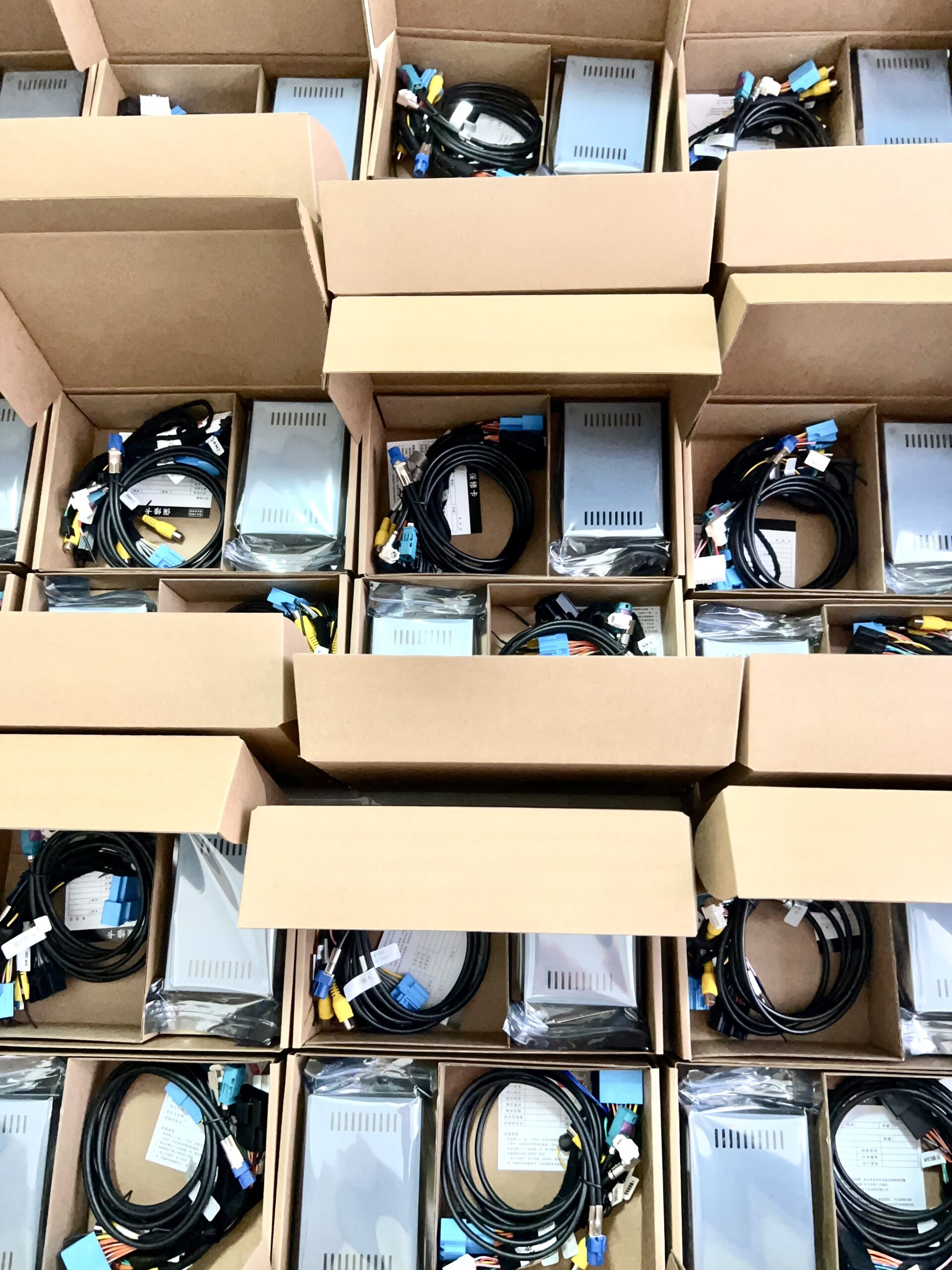 CAN-VLV-209P VOLVO V40/S60L/V60/XC60/S80L head units 2011-2014 Camera Interface